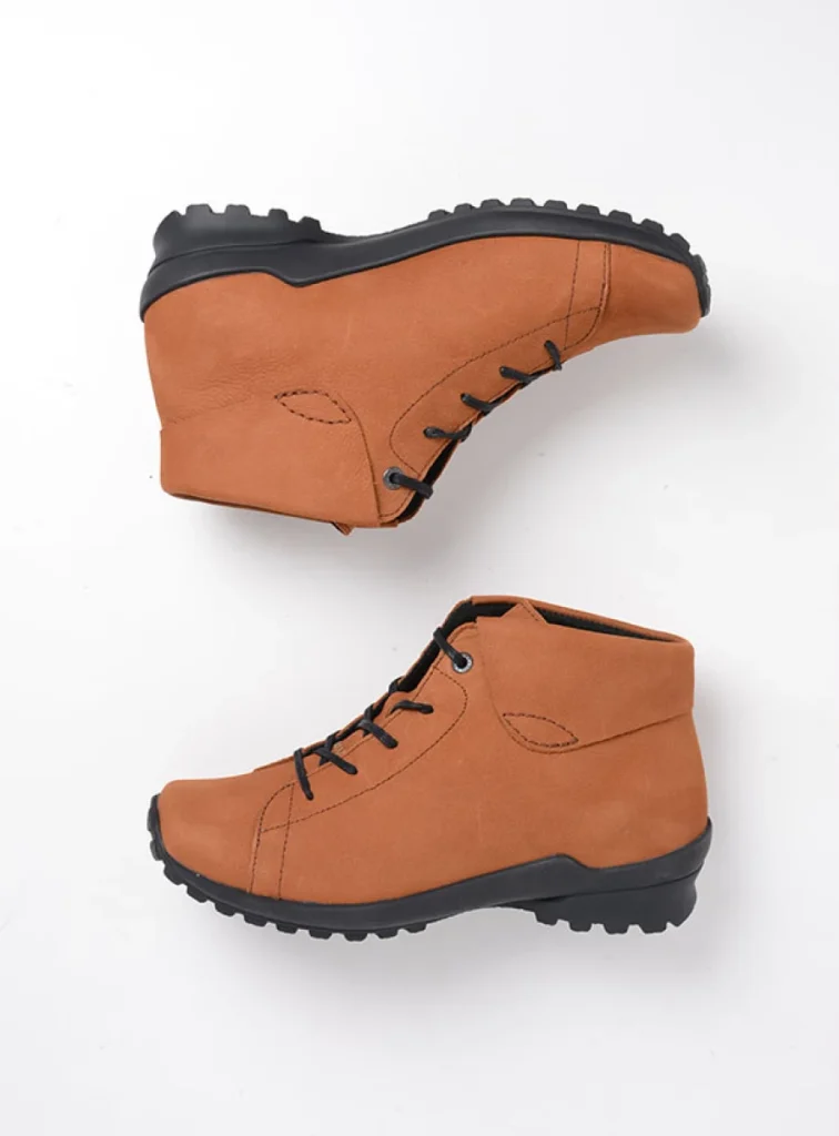 Wolky Hohe Schnürschuhe 01737 Teton 11430 Nubukleder cognac