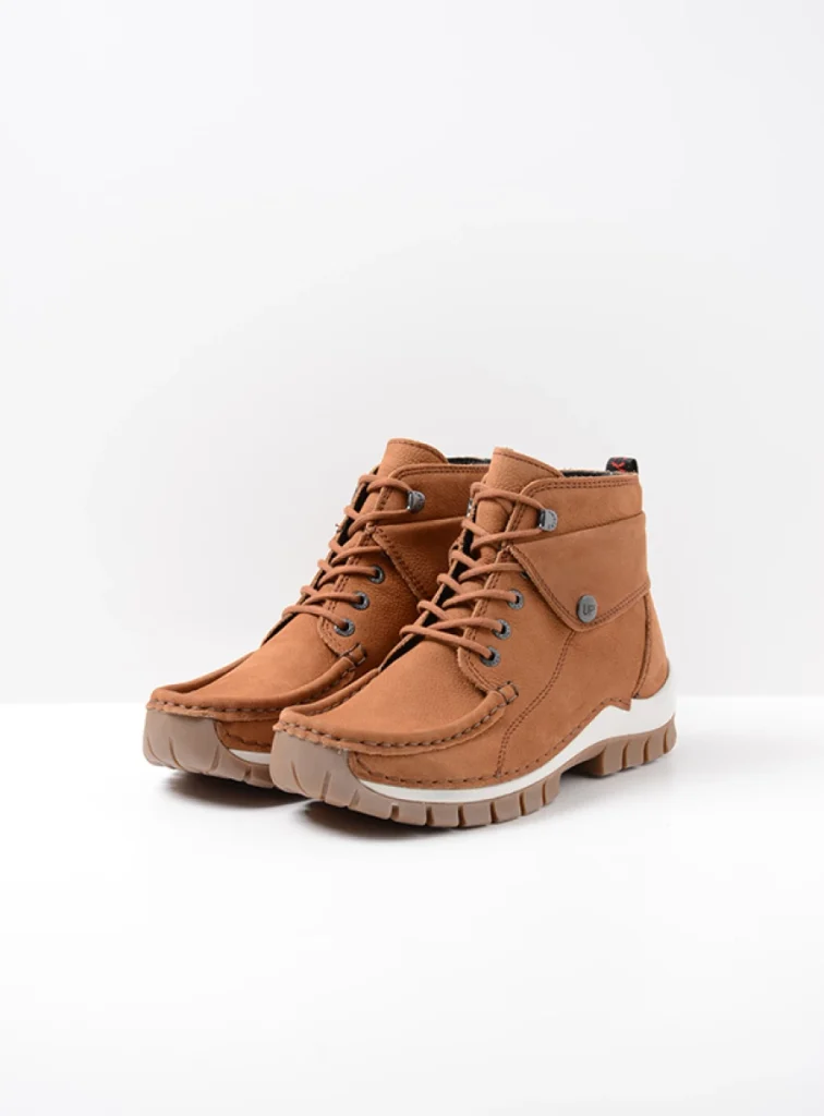 Wolky Hohe Schnürschuhe 04725 Jump 11430 Nubukleder cognac